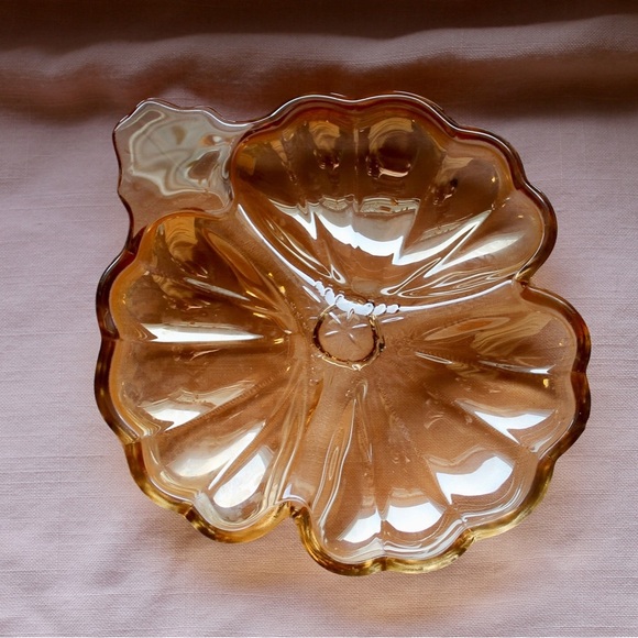 (2pc) Antique 1930s Jeanette Carnival Glass 3-Leaf Clover Trinket Dishes - Picture 2 of 12